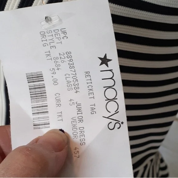 Trixxi Bodycon Dress - Picture 4 of 8